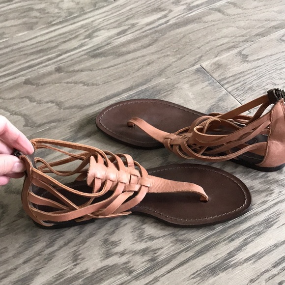 Joie sandals 7.5 - Picture 7 of 9